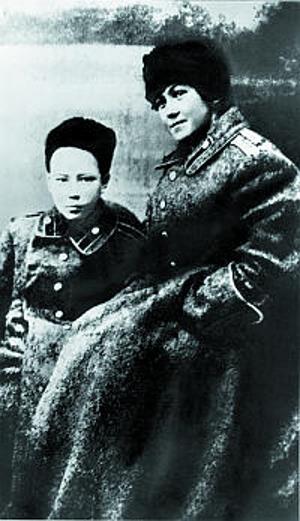 Таисия Марковина с сыном Юрием