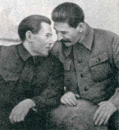 Николай Ежов и Иосиф Сталин
