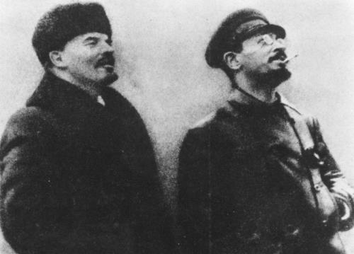 Лев Троцкий и В.И.Ленин