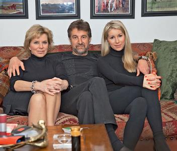 Леонид Ярмольник с семьей