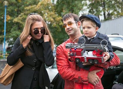 Дмитрий Певцов с женой и сыном