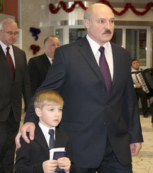 Александр Лукашенко с сыном