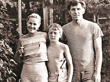 Татьяна Конюхова с мужем и сыном на отдыхе