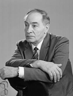 Вячеслав Тихонов Вячеслав Тихонов