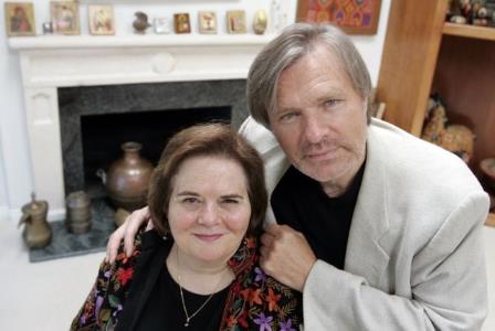 Олег Видов с супругой Джоан в своем доме в Малибу, 2006 г.