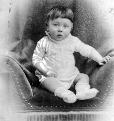 Адольф Гитлер в раннем детстве