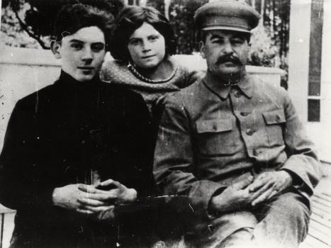 Василий Сталин с Сестрой Светланой и отцом