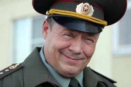 Алексей Маклаков в роли прапорщика Шматко Алексей Маклаков в роли прапорщика Шматко