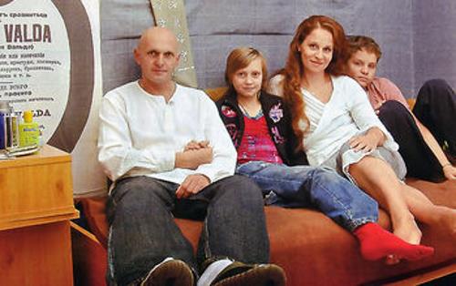 Агриппина Стеклова с семьей: дети и муж