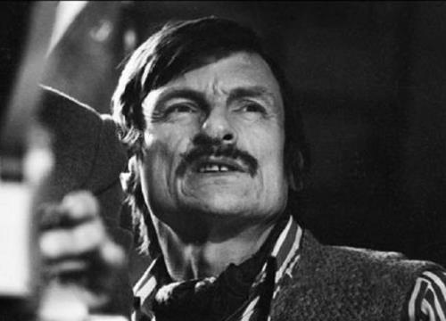 Кинорежиссер Андрей Тарковский Кинорежиссер Андрей Тарковский