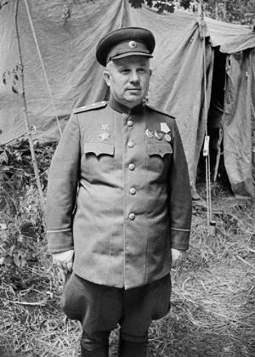 Генерал-лейтенант Хрущев