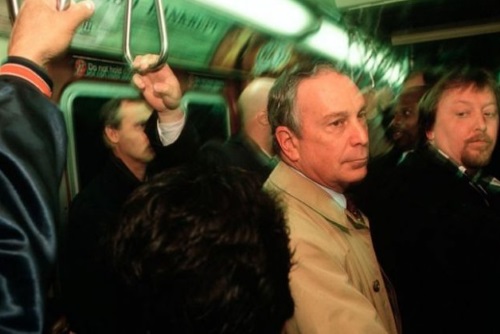Будучи мэром Нью-Йорка, Блумберг нередко добирался на работу на метро