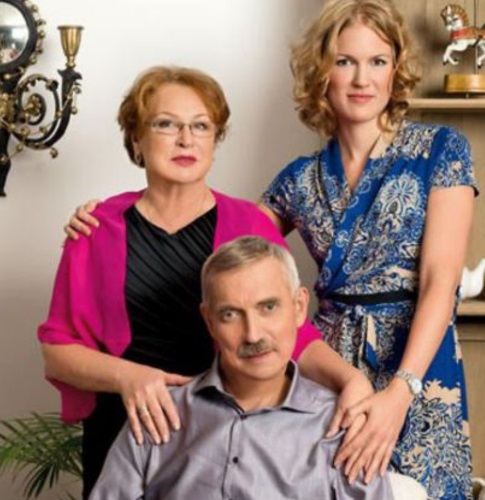 Евгений Киндинов с семьей: женой Екатериной и дочерью Дарьей