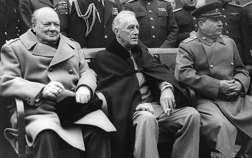 Черчилль, Рузвельт и Сталин на конференции в Ялте
