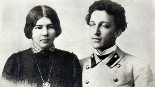 Александр Блок с женой Любовью Менделеевой