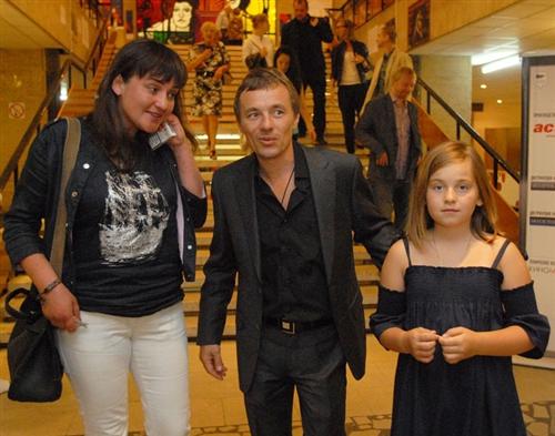 Олег Васильков с семьей